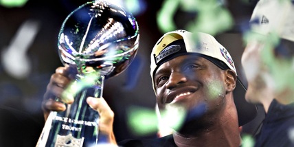 Super Bowl, l'America dell'amore dà uno schiaffo a Trump