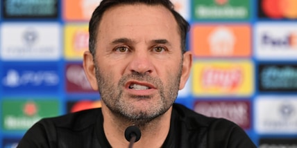 Galatasaray, Okan Buruk avvisa la Juve: "Possiamo eliminarli. La partita contro l'Inter..." Galatasaray, Okan Buruk avvisa la Juve: "Possiamo eliminarli. La partita contro l'Inter..."