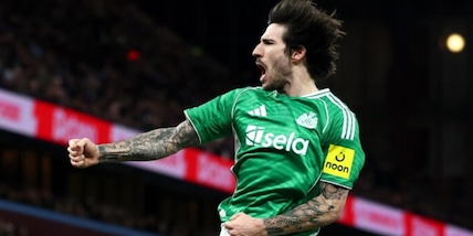 Tonali show, doppietta e Il Newcastle fa fuori l'Aston Villa. Sorpresa Mansfield, City ok