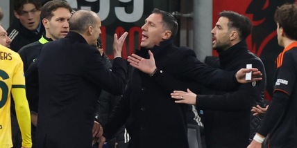 "Sei un cog***ne, un bambino che...": Allegri è di nuovo una furia. La lite con Fabregas che cita Chivu