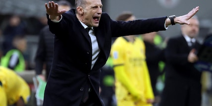 Milan: Allegri, dispiace non essere in panchina contro Parma