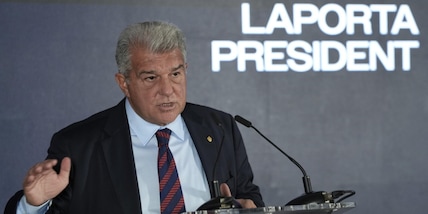 Guerra interna al Barcellona, un socio lancia gravissime accuse a Laporta: "È tutto falso"