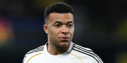 Mbappè, il ginocchio tiene in ansia il Real: out col Benfica in Champions, i tempi di recupero