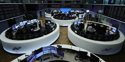 Borsa: l'Europa apre fiacca, si guarda alla crescita economica