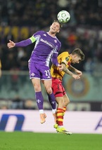 Conference: per Gosens duplice frattura composta al volto