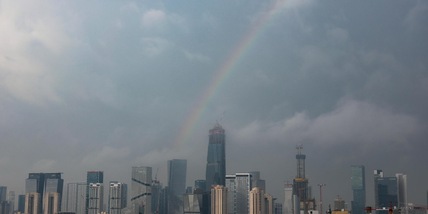 Esplosioni nel centro di Tel Aviv, sirene suonano incessantemente