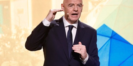 Infantino, i giocatori che si coprono la bocca andrebbero squalificati