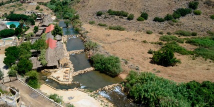 Media, forze israeliane avanzano in località nel sud del Libano