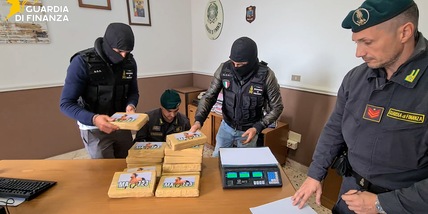 Agevolava traffico internazionale droga, commissariata società portuale