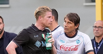 Napoli ancora in emergenza: Lobotka out, speranza McTominay. Si rivede De Bruyne!