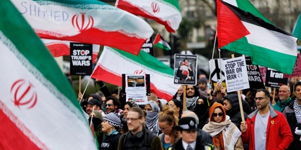 Proteste per l'Iran e contro la guerra in varie parti nel mondo, da Parigi a Cipro