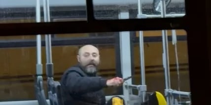 Morto suicida 39enne che a Napoli ha aggredito una penalista sul bus