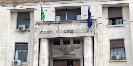 Malattie infettive, sospeso dalle Regioni l'invio di dati per la sorveglianza