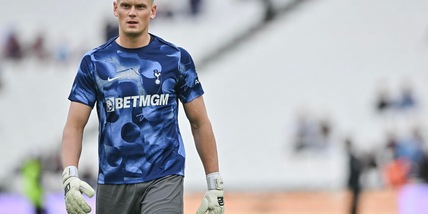 Champions: incubo per il portiere Tottenham, 3 gol subiti e sostituito dopo 17'