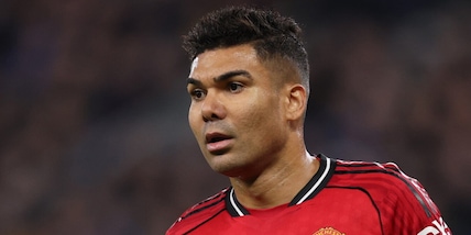 Casemiro sul mercato, addio allo United nonostante le prestazioni pazzesche. Ma lo stipendio...