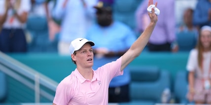 "Solido, calmo, rilassato": Sinner, sopra Tiafoe il tornado sereno di Jannik