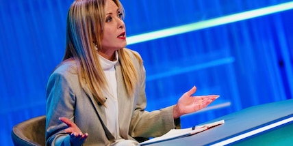 Meloni, 'vicini a Pizzaballa, dalle autorità di Israele un'offesa ai credenti'