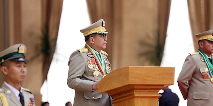 Il capo della giunta militare del Myanmar verso la presidenza