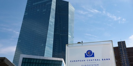 Bce, salgono i rischi di stabilità finanziaria, anche per il debito sovrano