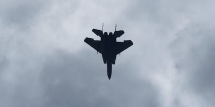 Media, Parigi ha vietato spazio aereo a voli Israele con armi Usa