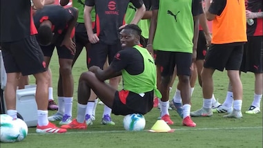 Il Milan recupera Leao per Napoli