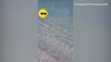 Totti, relax al mare: "Menomale che c'è..."