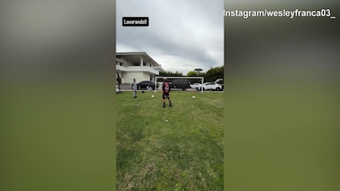 Roma, Wesley non perde tempo e manda un messaggio social: "Lavorando..."