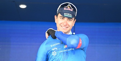 Donati dà il cinque a Finn. L’Italia ora sogna con loro