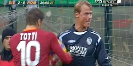 Manninger e quel video virale con Totti: “Tre pugni sul pallone, ma Alex…”