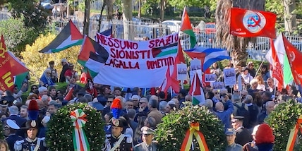 'Fuori Lagalla e sionisti dal 25 aprile', sindaco contestato a Palermo