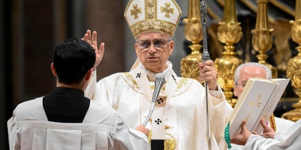 Il Papa ai sacerdoti, 'non chiudete mai la porta'