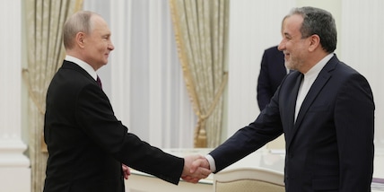 Il ministro degli Esteri iraniano a San Pietroburgo per colloqui con Putin