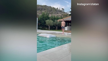 Ibra, colpo da maestro con...una pallina da tennis