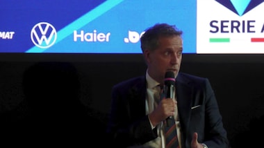 L'allarme di Paratici: "Facciamo la fine degli orsi polari, il calcio rischia l'estinzione"