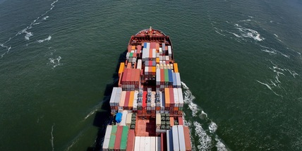 Maersk, 'una nostra nave ha lasciato Hormuz sotto scorta militare Usa'