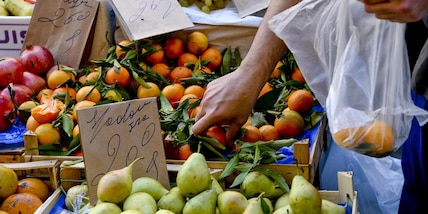 Istat, vendite al dettaglio a marzo +0,8% sul mese, +3,7% sull'anno