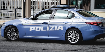 Rapina alle poste in tuta Inter: arrestato mentre cerca di cambiarsi tra la spazzatura