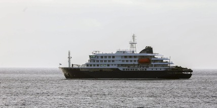 Allarme hantavirus, la nave Hondius vicina alle coste di Tenerife