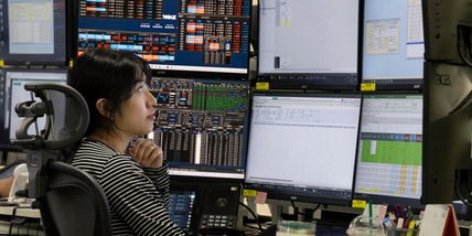 Borsa: l'Asia chiude in ordine sparso, lente sul Medio Oriente