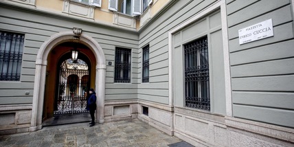 Mediobanca tiene nel trimestre, utile netto a 323 milioni