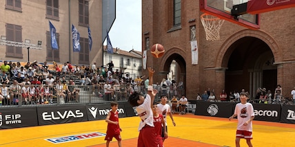 Ad Alba arriva il grande "Torneo 3x3 Estathè Street Basket"