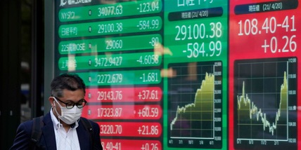 Borsa: l'Asia scivola con i titoli tecnologici, Tokyo -1,3%