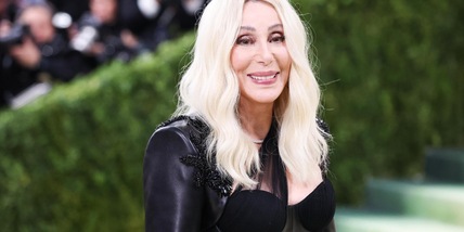 Cher ha 80 anni, le mille vite della star di Stregata dalla Luna