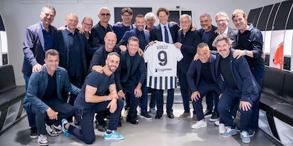 La Juve che fa festa e ricorda Vialli: Elkann abbraccia gli eroi della Champions '96
