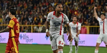 Catanzaro, favola al capolinea: 2-0 Monza in Calabria, Serie A a un passo