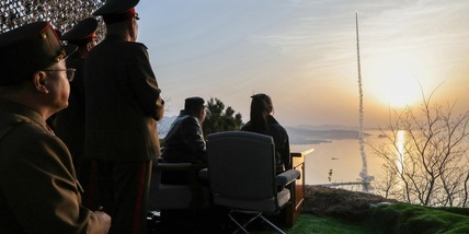 Pyongyang conferma il test missilistico, presente anche Kim