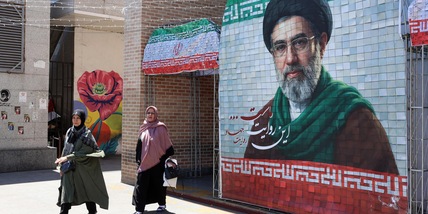 Khamenei, Usa e Israele cercano di mettere in ginocchio l'Iran