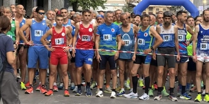Dodecarun: Davide Cane domina la Camminata Città dell’Oro