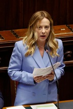 Meloni ai vannacciani, non siete la vera destra ma funzionali alla sinistra