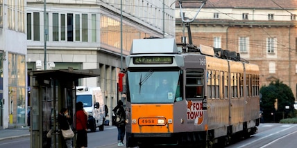 Chat tra dipendenti Atm Milano con immagini telecamere dei mezzi